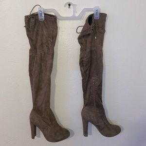 Heeled boots
